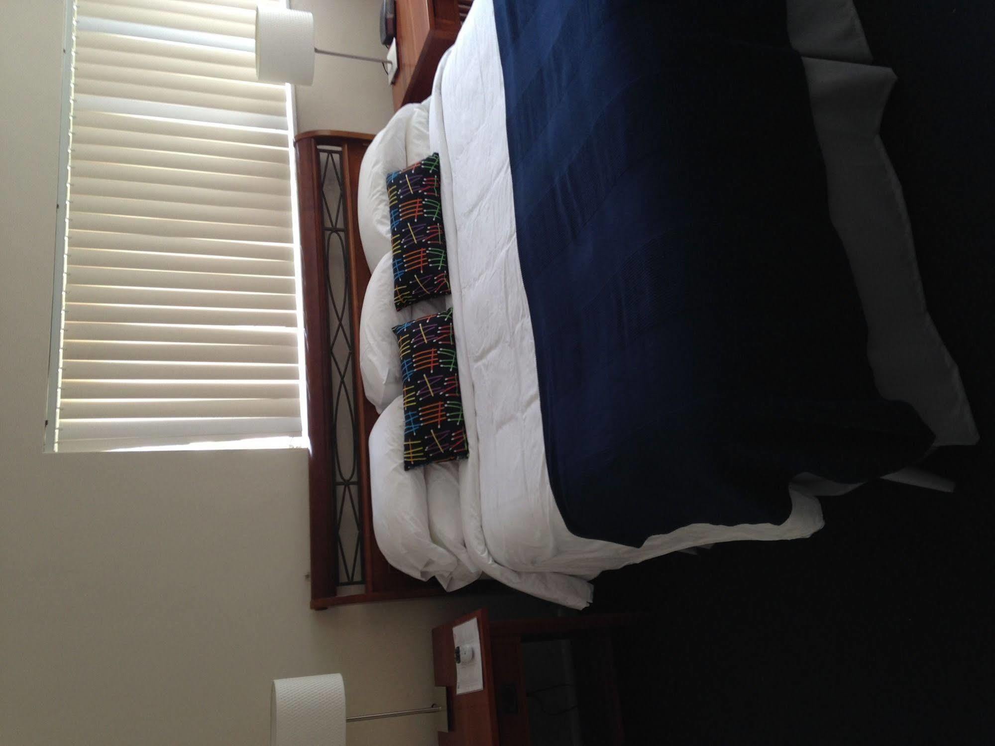 Cheston House - Clothing Optional All Male Guesthouse Fort Lauderdale Exterior photo